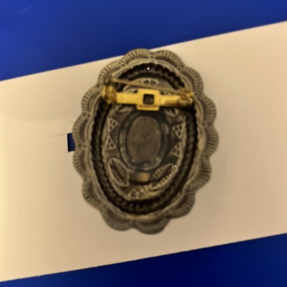 Turquoise and silver conch lapel pin broach brooch - Picture 2 of 2